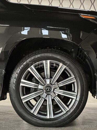 Lexus LX 570-15