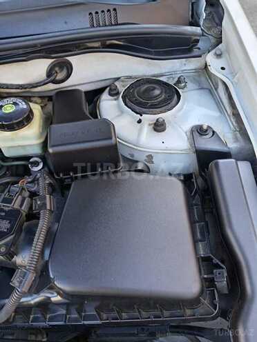 Toyota Corolla 2006, 228,000 km - 1.4 l - Bakı