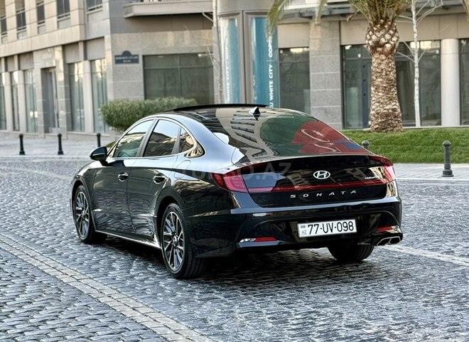 Hyundai Sonata-6