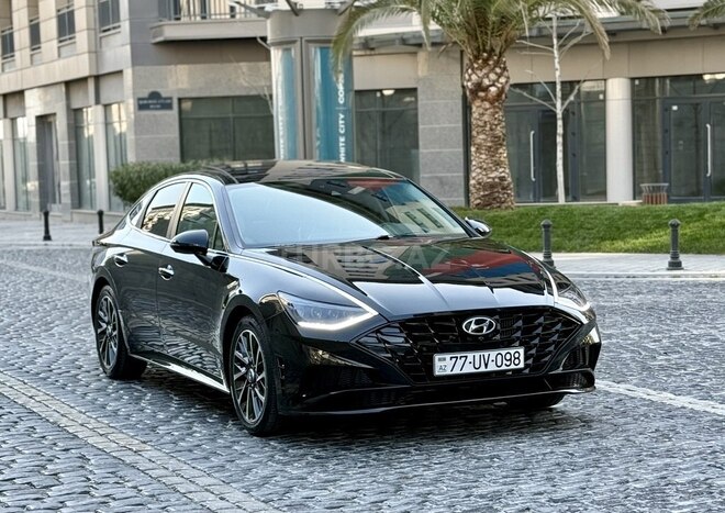 Hyundai Sonata-4