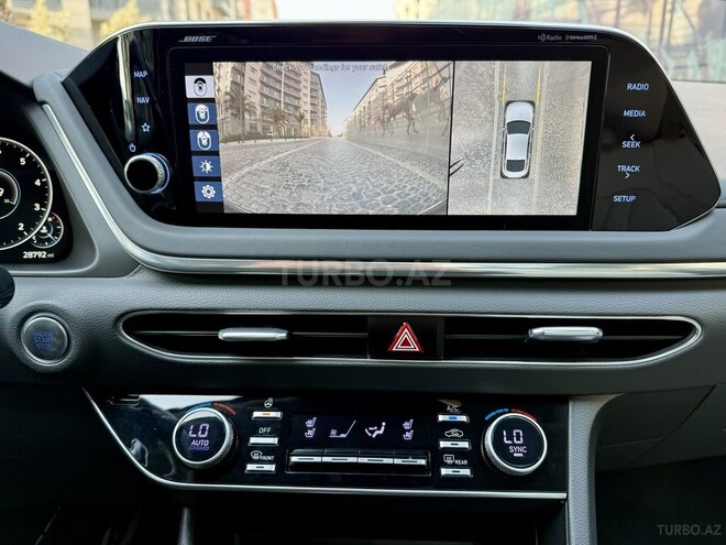 Hyundai Sonata-15