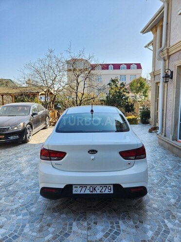 Kia Rio 2019, 124,000 km - 1.6 l - Bakı