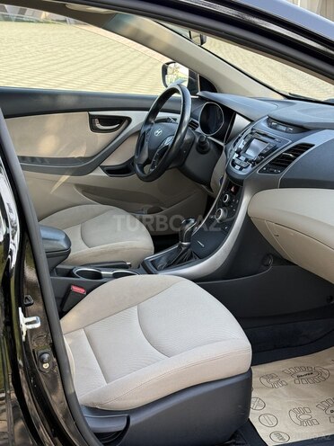 Hyundai Elantra 2015, 129,000 km - 1.8 л - Bakı