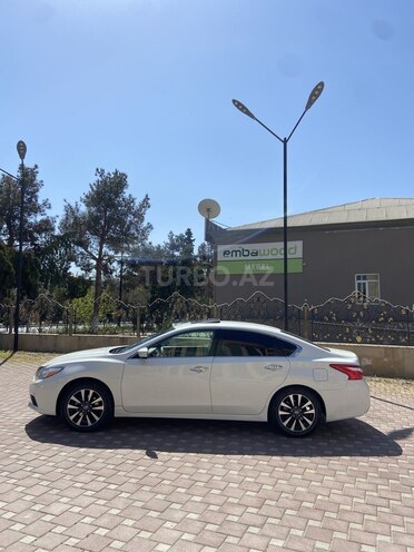 Nissan Altima 2016, 172,000 km - 2.5 l - Şirvan