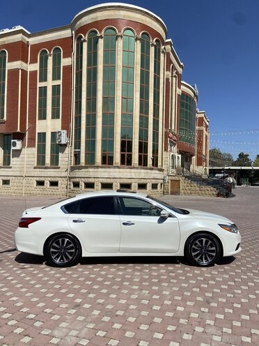 Nissan Altima 2016, 172,000 km - 2.5 l - Şirvan