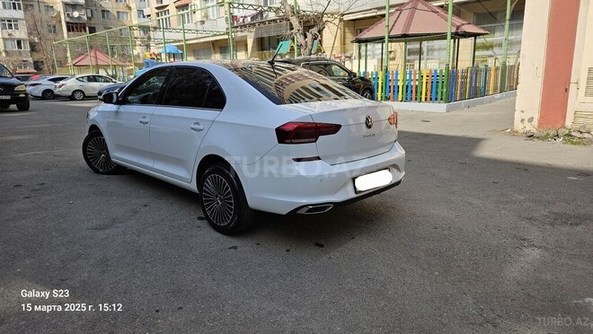 Volkswagen Polo 2021, 60,000 km - 1.6 л - Bakı