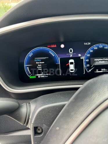 Toyota Corolla 2024, 4,500 km - 1.8 л - Bakı