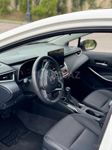 Toyota Corolla 2024, 4,500 km - 1.8 л - Bakı