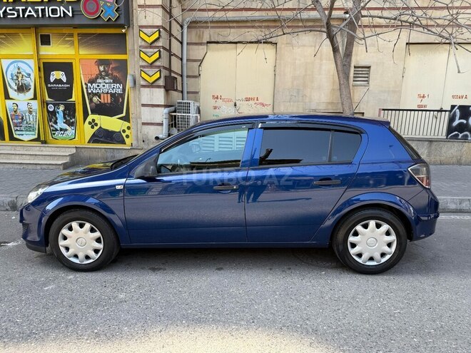 Opel Astra 2009, 230,000 km - 1.4 l - Bakı