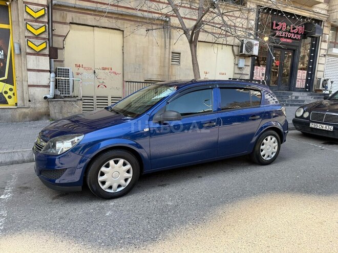 Opel Astra 2009, 230,000 km - 1.4 l - Bakı