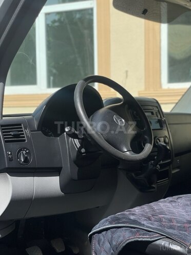 Mercedes Sprinter 310 2013, 217,000 km - 2.2 l - Quba