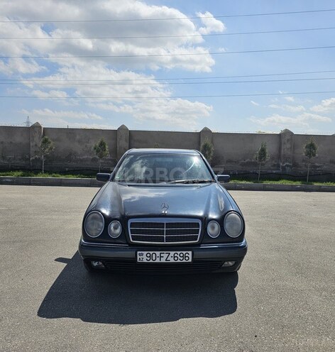 Mercedes E 200 1998, 202,300 km - 2.0 l - Bakı