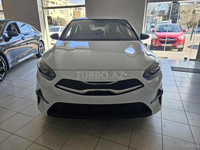 Kia Ceed-1