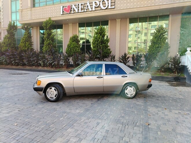 Mercedes 190 1992, 300,456 km - 1.8 л - Bakı