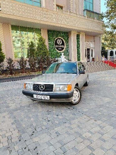 Mercedes 190 1992, 300,456 km - 1.8 л - Bakı