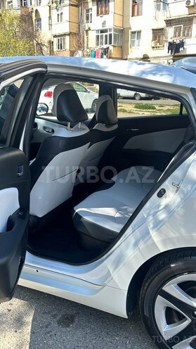 Toyota Prius 2016, 86,000 km - 1.8 l - Bakı
