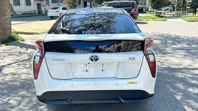 Toyota Prius 2016, 86,000 km - 1.8 l - Bakı