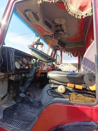 KamAz 55111 1984, 250,000 km - 11.0 l - İmişli