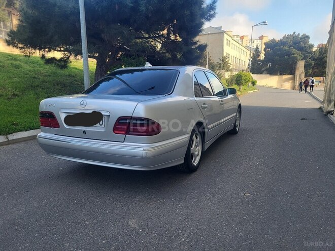 Mercedes E 240 1999, 325,690 km - 2.4 l - Bakı