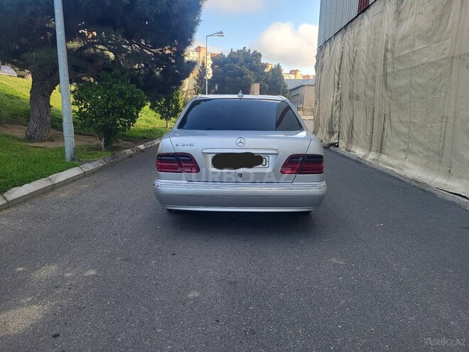 Mercedes E 240 1999, 325,690 km - 2.4 l - Bakı