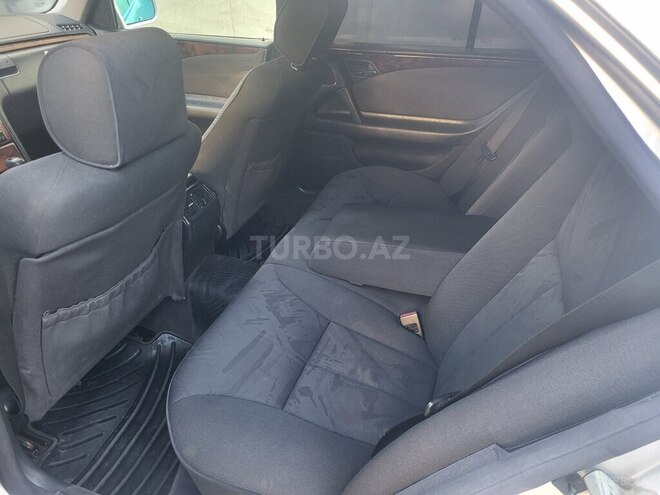 Mercedes E 240 1999, 325,690 km - 2.4 l - Bakı