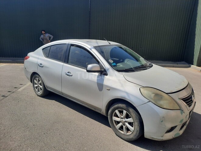 Nissan Sunny 2013, 468,212 km - 1.5 l - Bakı