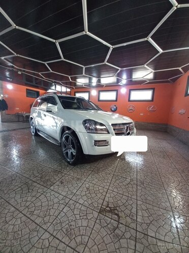 Mercedes GL 550 2008, 212,952 km - 5.5 l - Sumqayıt