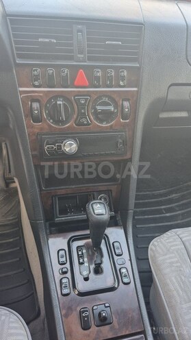 Mercedes C 180 2000, 335,278 km - 1.8 l - Sabirabad