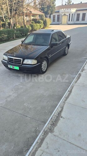 Mercedes C 180 2000, 335,278 km - 1.8 l - Sabirabad