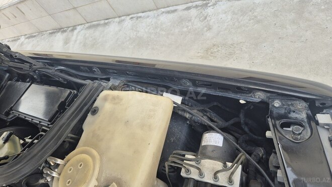 Mercedes C 180 2000, 335,278 km - 1.8 l - Sabirabad