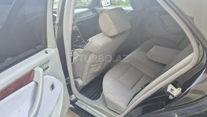 Mercedes C 180 2000, 335,278 km - 1.8 l - Sabirabad