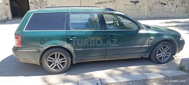 Volkswagen Passat 2002, 295,000 km - 1.9 l - Mingəçevir