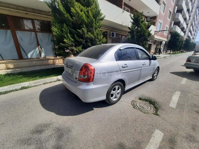 Hyundai Verna 2010, 250,000 km - 1.5 l - Bakı