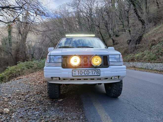 Jeep Grand Cherokee 1996, 251,000 km - 5.2 l - Qax