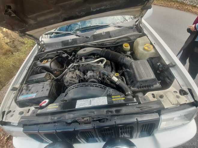 Jeep Grand Cherokee 1996, 251,000 km - 5.2 l - Qax