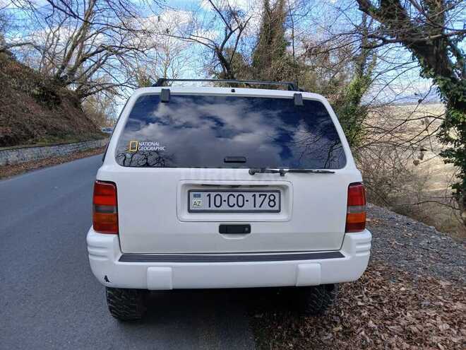 Jeep Grand Cherokee 1996, 251,000 km - 5.2 l - Qax