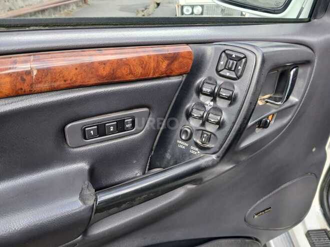 Jeep Grand Cherokee 1996, 251,000 km - 5.2 l - Qax