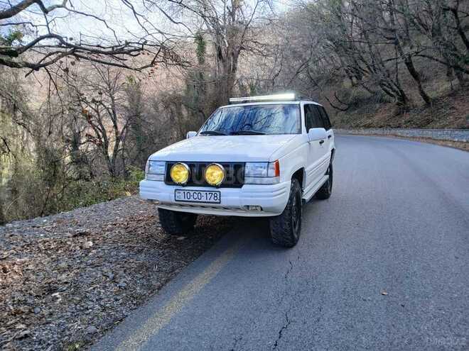 Jeep Grand Cherokee 1996, 251,000 km - 5.2 l - Qax