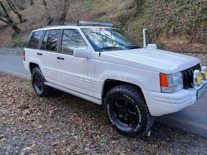 Jeep Grand Cherokee 1996, 251,000 km - 5.2 l - Qax