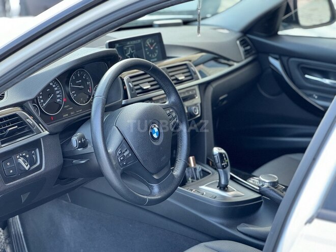 BMW 320-14