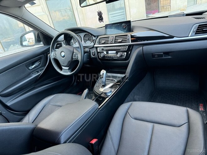 BMW 320-11