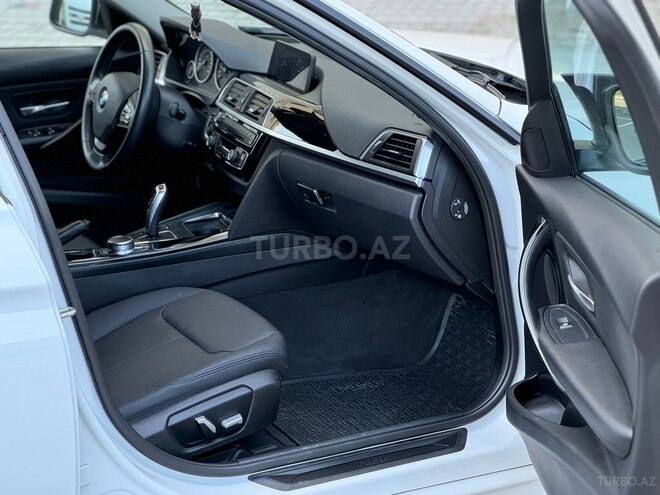 BMW 320-12