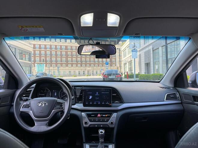 Hyundai Avante 2016, 176,000 km - 1.6 л - Bakı