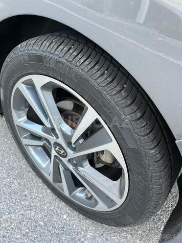 Hyundai Avante 2016, 176,000 km - 1.6 л - Bakı
