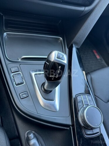 BMW 320-21