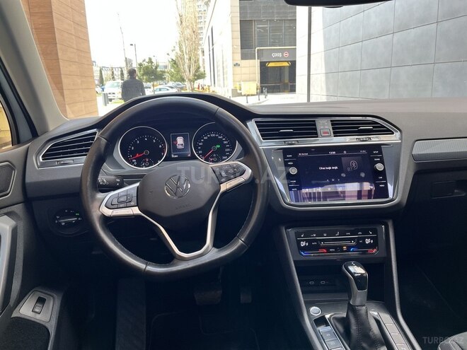 Volkswagen Tiguan 2021, 93,260 km - 1.4 л - Bakı