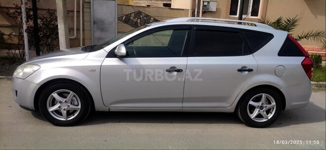 Kia Ceed 2008, 145,000 km - 1.6 л - Salyan