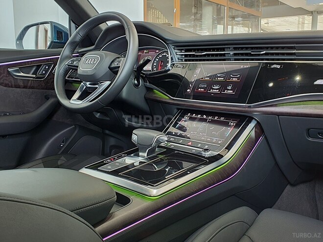 Audi Q8 2021, 35,697 km - 3.0 л - Bakı