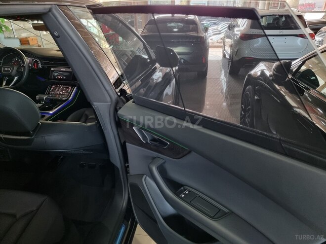 Audi Q8 2021, 35,697 km - 3.0 л - Bakı