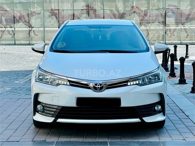 Toyota Corolla 2018, 202,000 km - 1.6 l - Bakı
